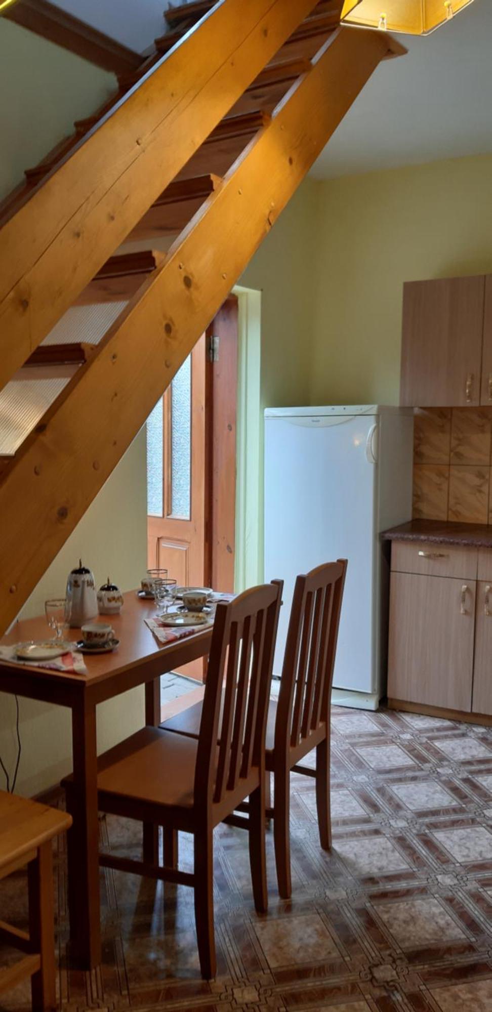 Atmatas Hotel Bernati Bagian luar foto