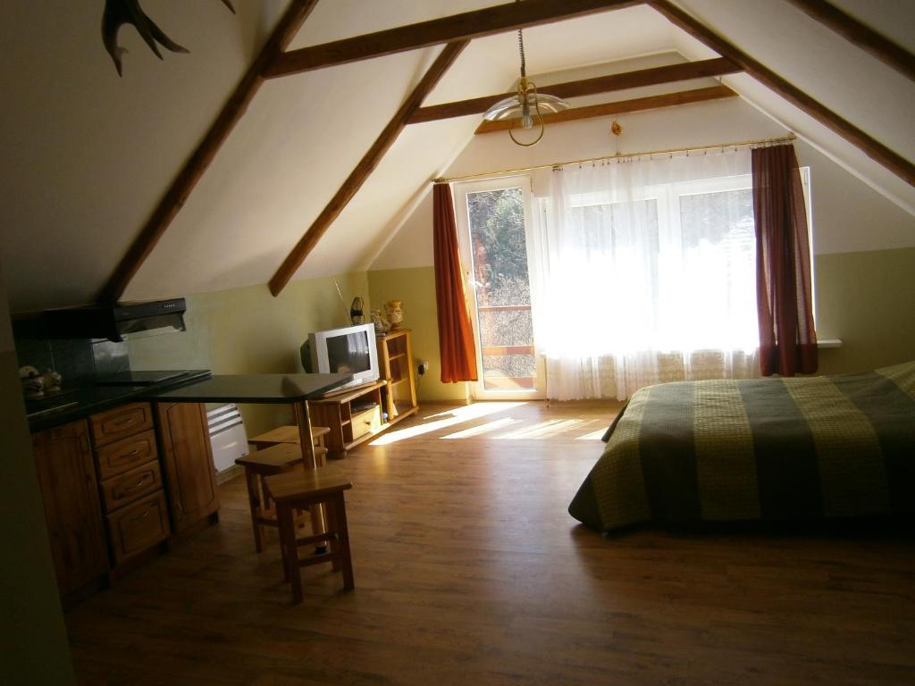 Atmatas Hotel Bernati Ruang foto